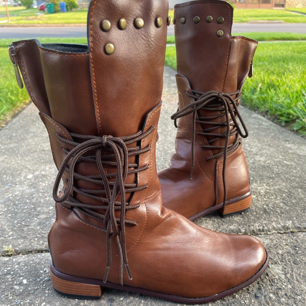 New Women’s size 8 Brown boots